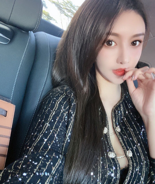 重庆韦小宝家气质女神